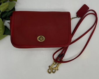 Vintage Coach NYC Kisslock Shoulder Purse 9385 Red 1980s