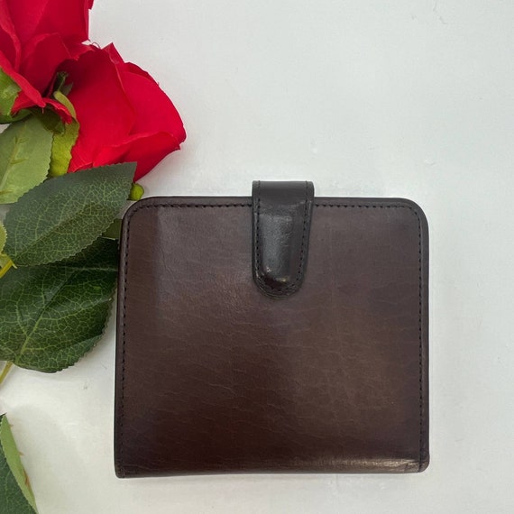 Louis Vuitton Kisslock Snap Bi-Fold Wallet