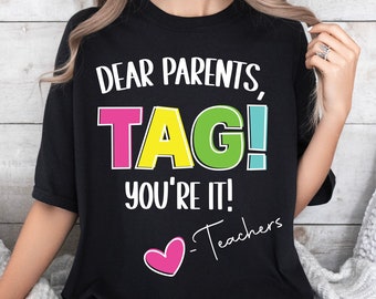 Estimados padres, etiqueta "Eres tú" (Svg) para maestros, último día de clases (Svg), fin de clases (Svg), verano para maestros (Svg), vida de maestro (Svg), camiseta para maestros