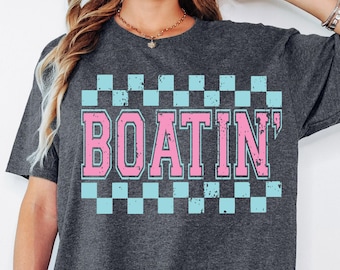 Boatin' SVG PNG PDF, Summer Svg Png, Boat Day Svg Png, Boat Svg Png, Lake Svg Png, Lake Life Svg Png, Boating Shirt Svg, Varsity Svg Png