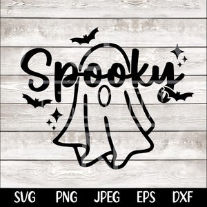 Op de afbeelding: Zwart-witte spookachtige geestgrafiek met het woord "Spooky" in een gestileerd lettertype. De geest heeft een eenvoudige, afgeronde vorm met &eacute;&eacute;n oog.