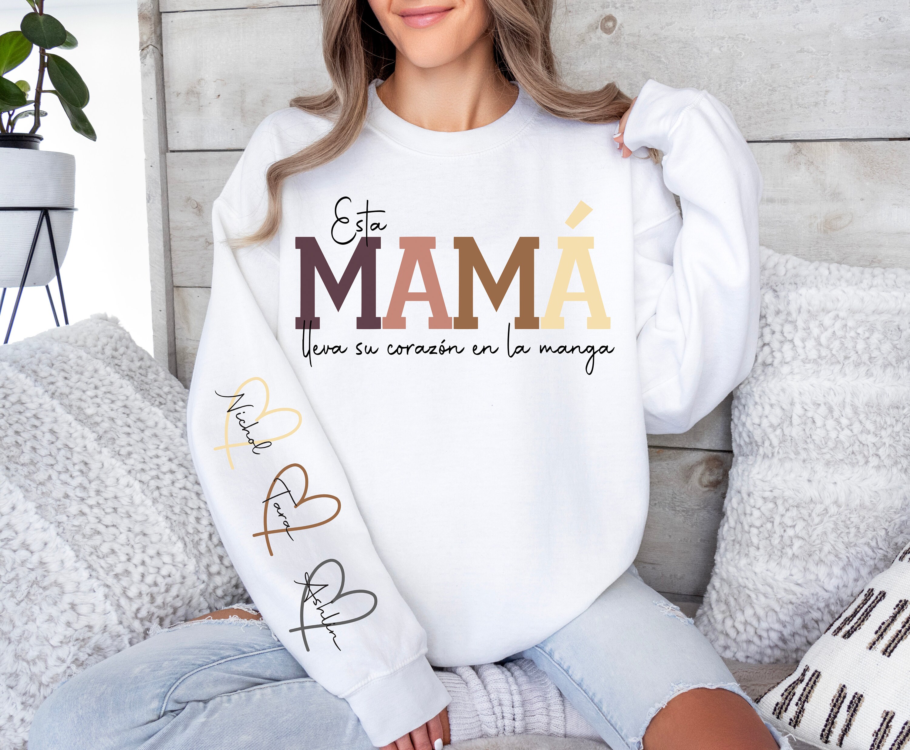 Esta Mama Lleva Su Corazon En La Manga SVG PNG Add Your Own Names Mama ...