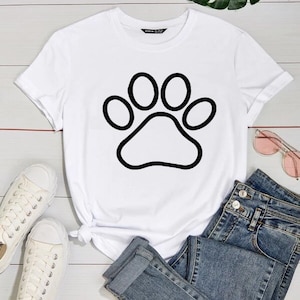Dog Paw SVG T-shirt Design PNG SVG Digital File Instant Download