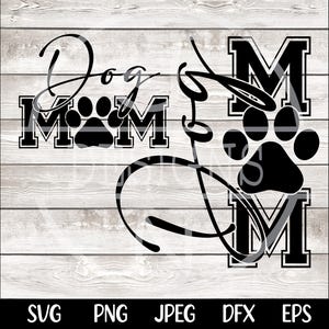 Puede incluir: Dise&ntilde;o gr&aacute;fico en blanco y negro con el texto "Dog Mom" y una huella de pata. El texto "Dog Mom" est&aacute; en negrita, con una fuente de bloque. La huella de pata est&aacute; en el centro del texto.