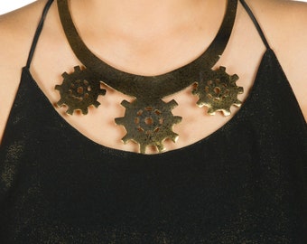 Cheeky Chic - Gear Neckpiece