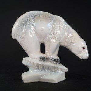 Large polar bear marked Jema Holland 205