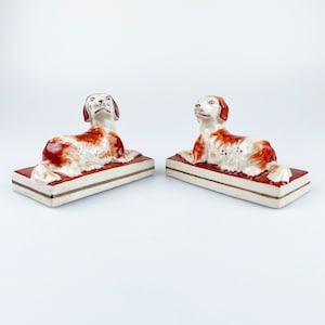 Victorian Vintage Matching Pair Staffordshire Spaniels Dogs on plinth circa 1850
