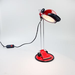Unique vintage red desk lamp with memo clip | halogen light | 80s | Memphis Style