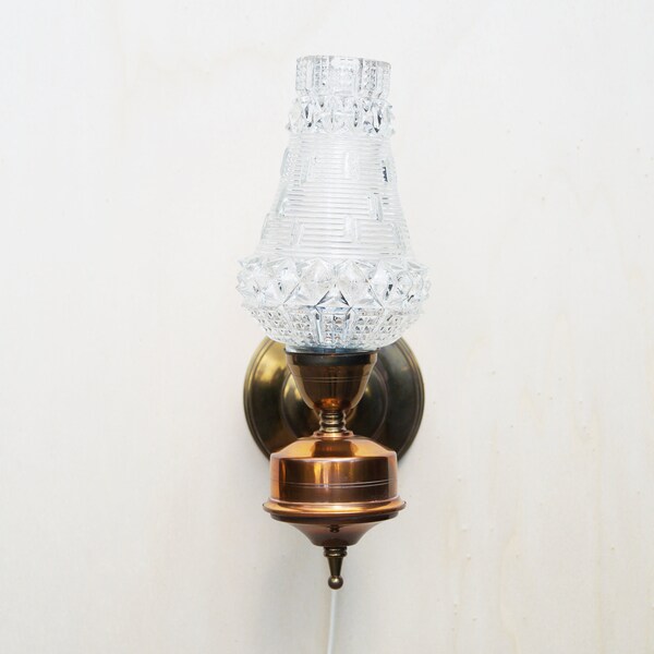 Art-Deco / Jugendstil-Wandlampe * Vintage 40er Jahre 50er Jahre Wandlampe * schöne Dekor Glas Lampenschirm & Messing Montieren