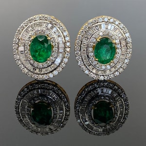 Certified Natural Emerald Stud Earrings with VVS Diamond