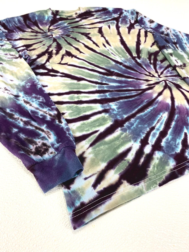 Size Unisex Medium Double Spiral Earth Tones T-shirt Long Sleeve