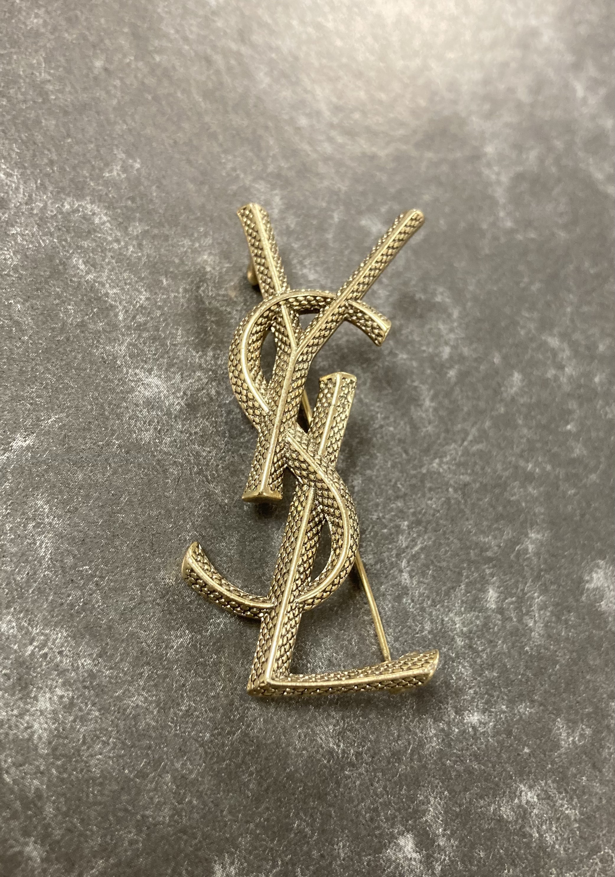 SAINT LAURENT Accessories Women, Opyum YSL brooch Gold