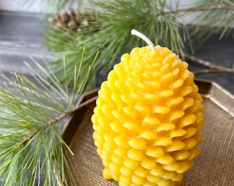 Pinecone Beeswax Candle | Natural Beeswax Candle | Non-toxic & Eco-Friendly