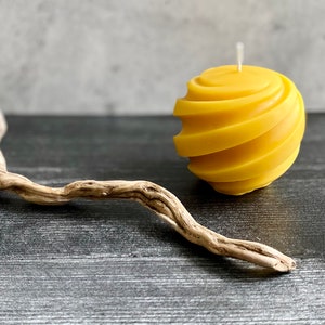 Round Spiral Candles | Beeswax Candles | Modern Décor | Non-toxic & Eco-Friendly