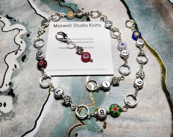 Contatore a catena di fila a maglia - Ciondoli floreali - Con sacchetto regalo -