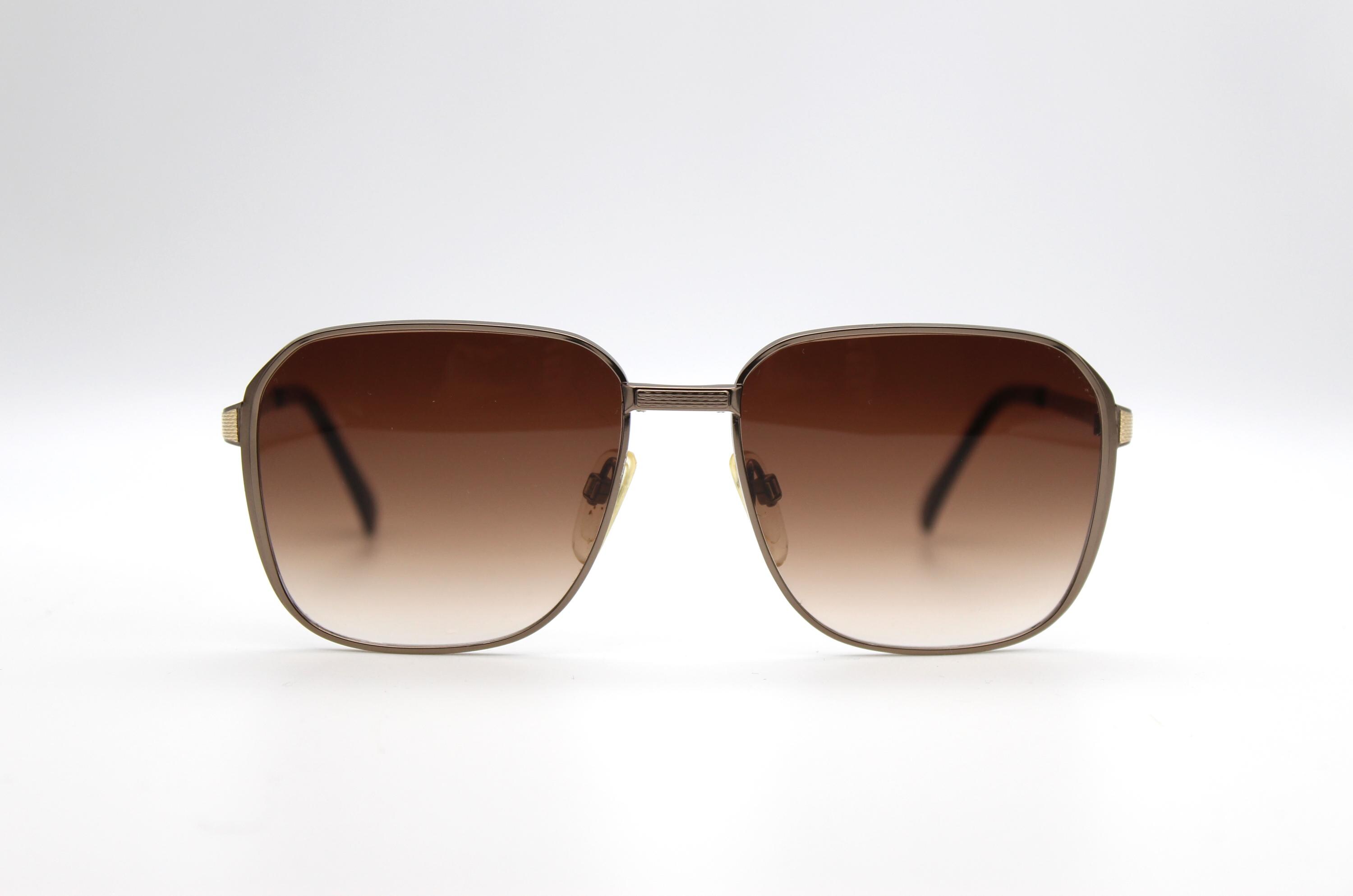 Vintage Sunglasses Gucci GG 1802 48M Titanium Oversize Made in
