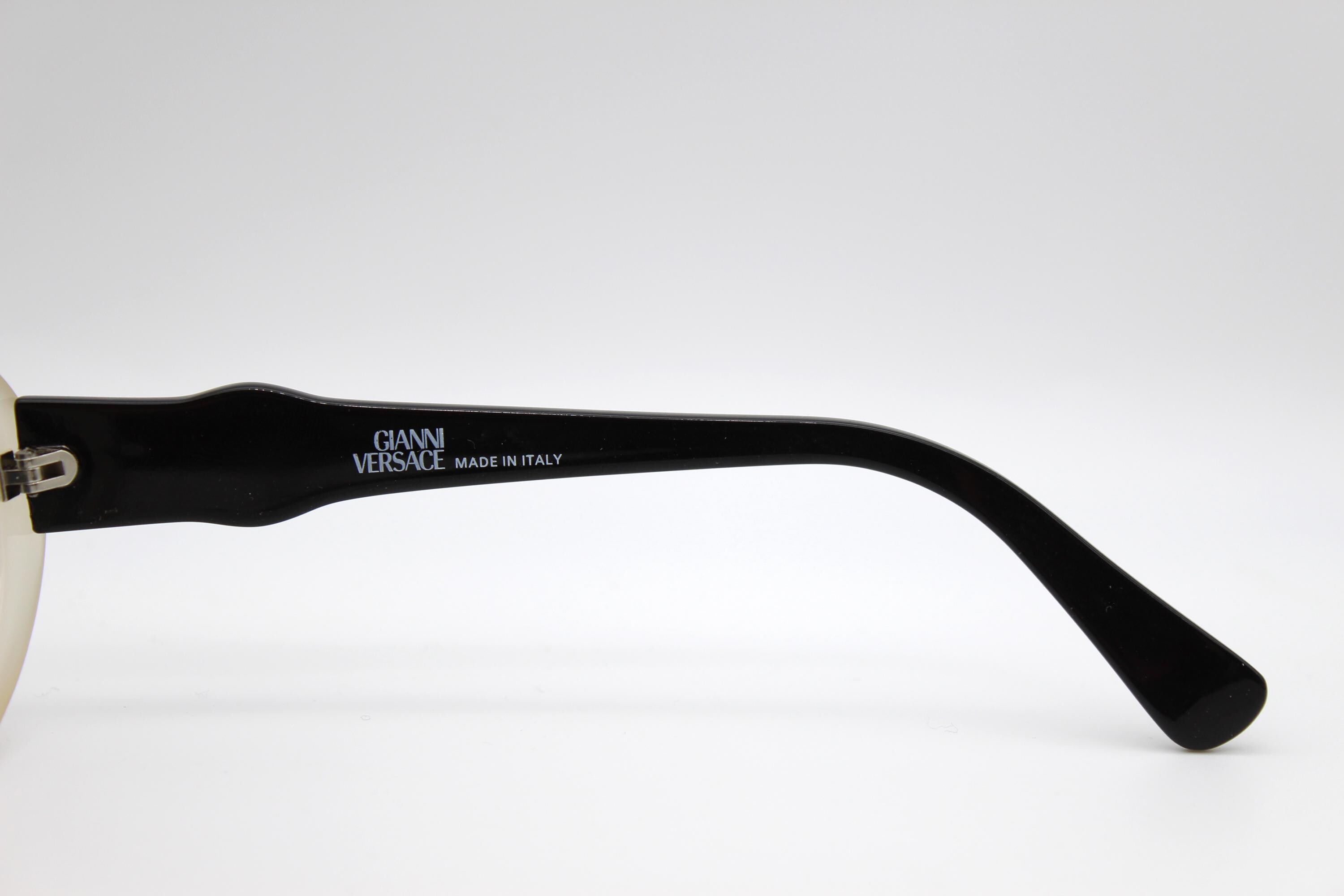 Vintage Sunglasses Gianni Versace MOD. 342 COL. 448 Cat Eye Y2K