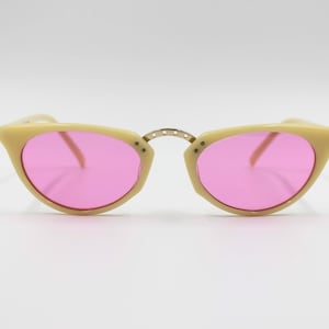 Vintage Sunglasses Jean Paul Gaultier 55 9771 authentic and rare cat eye glasses wiht organic pink lenses Made in Japan New Old Stock