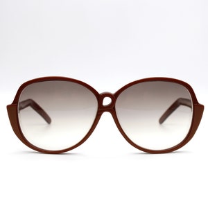 Vintage Sunglasses Safilo Roberta di Camerino R 2  Oversize &#39;70s Made in Italy, New Old Stock