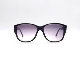 Vintage Emmanuelle Khanh Paris Oversized Sunglasses , Light  display picture 1