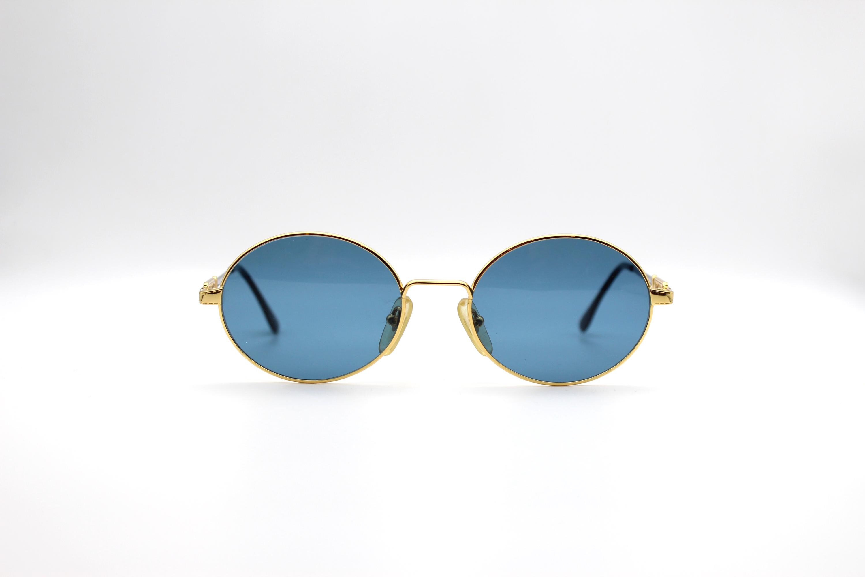 Persol 3015S Gray Horn Oval Sunglasses Persol Sunglasses 3015-S 982/71 Black Gray Horn Frames with  main image 2