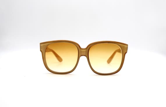 Vintage Sunglasses Emmanuelle Khanh 8080 40 Square Oversize  display picture 3
