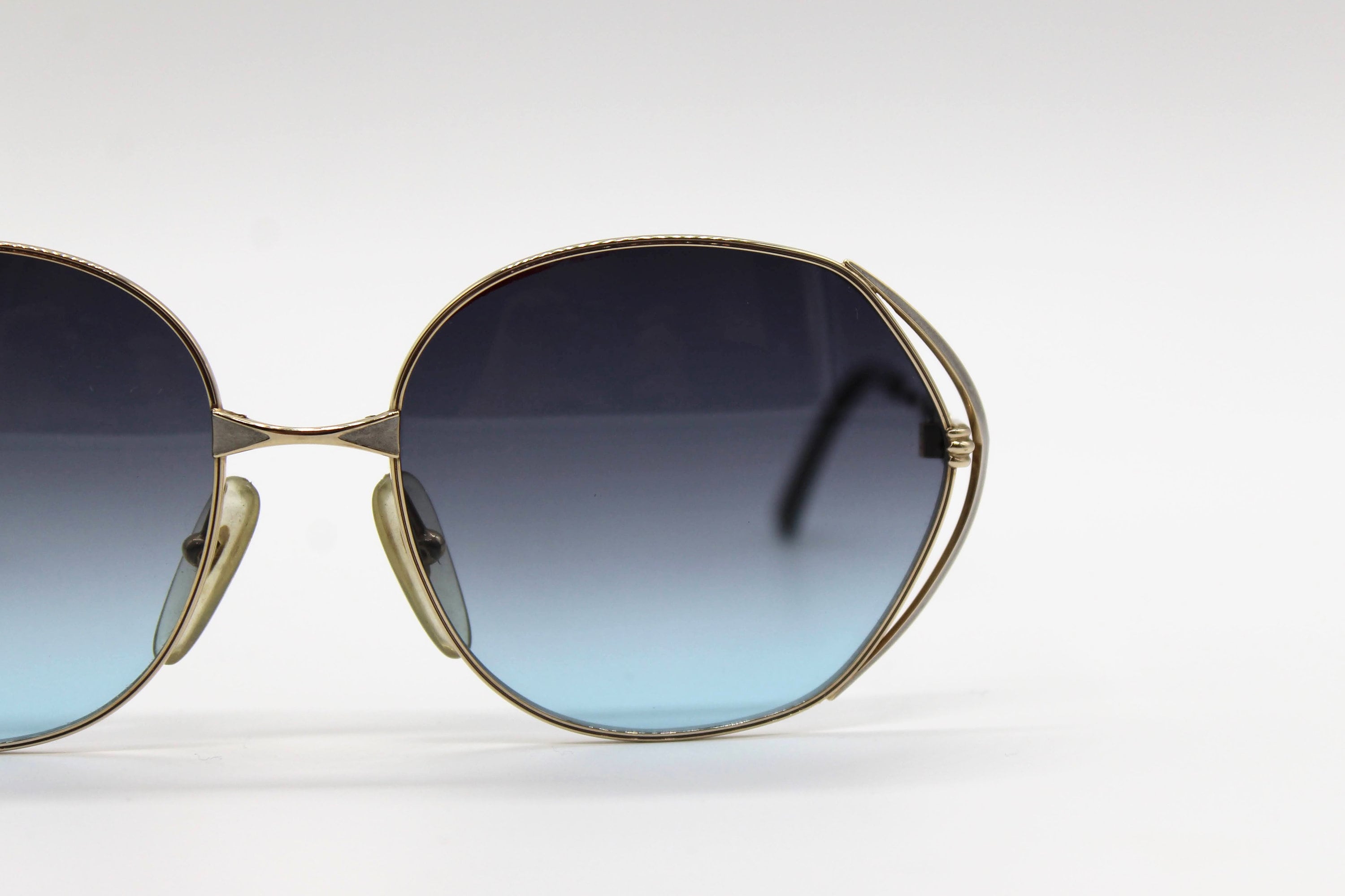Christian Dior Vintage Women\'s Gold Sunglasses 2302 Christian Dior 2302 Sunglasses w/ Custom Brown Gradient  main image 4