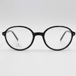 Vintage Eyewear Valentino 1037 authentic and rare hand made pantos round frame wiht demo lenses Made in Italy New Old Stock