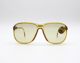 Luxury Vintage Sunglasses Carl Zeiss Umbramatic 8105 1690 Oversize Square with original lenses Made in Germany, NOS