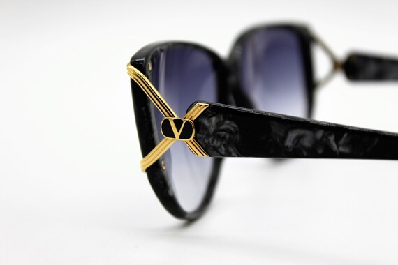 Vintage Sunglasses Valentino Garavani mod. V 512 … - image 8