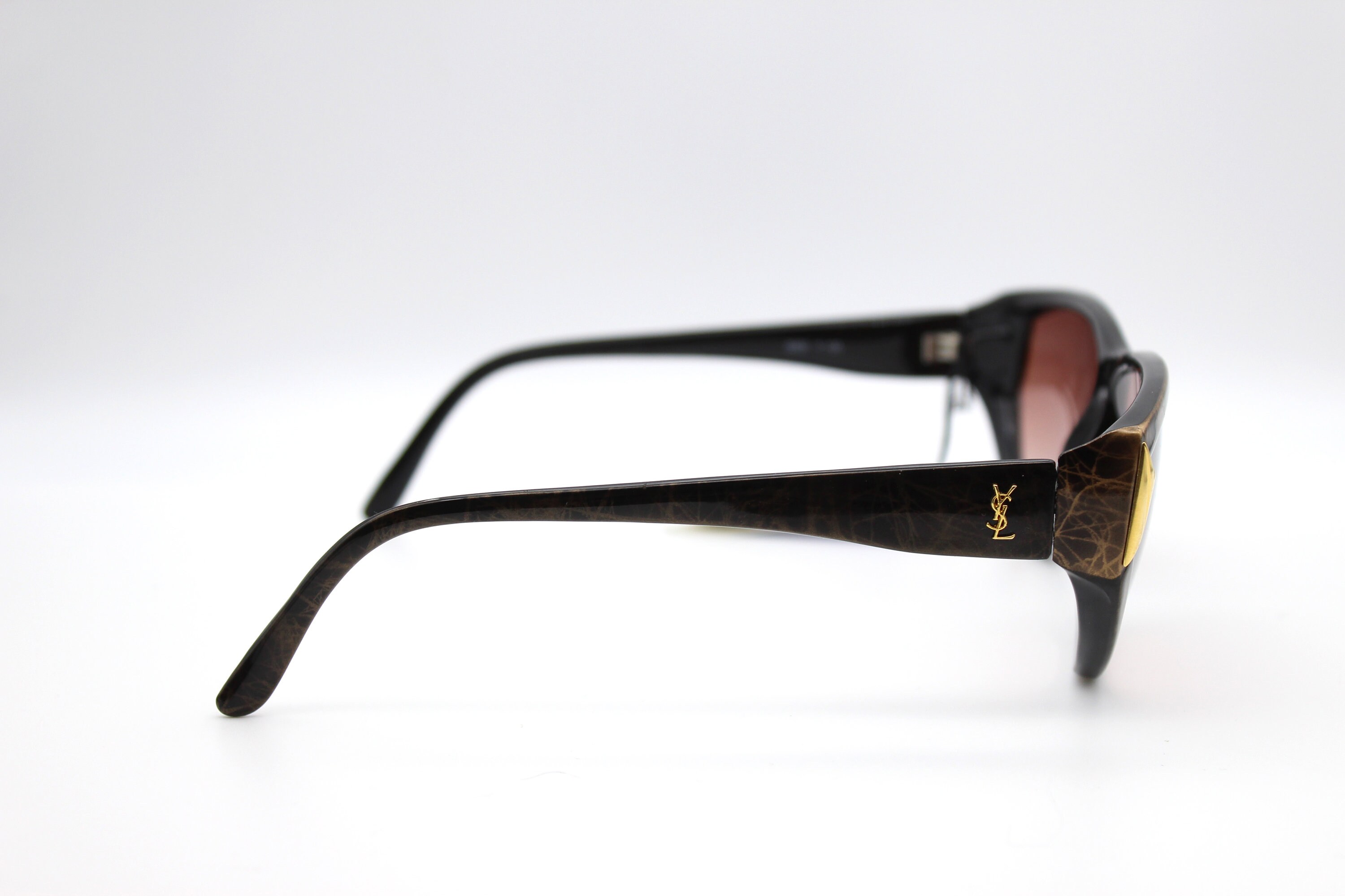 Vintage Sunglasses Yves Saint Laurent 8953 Y 155 Cat Eye