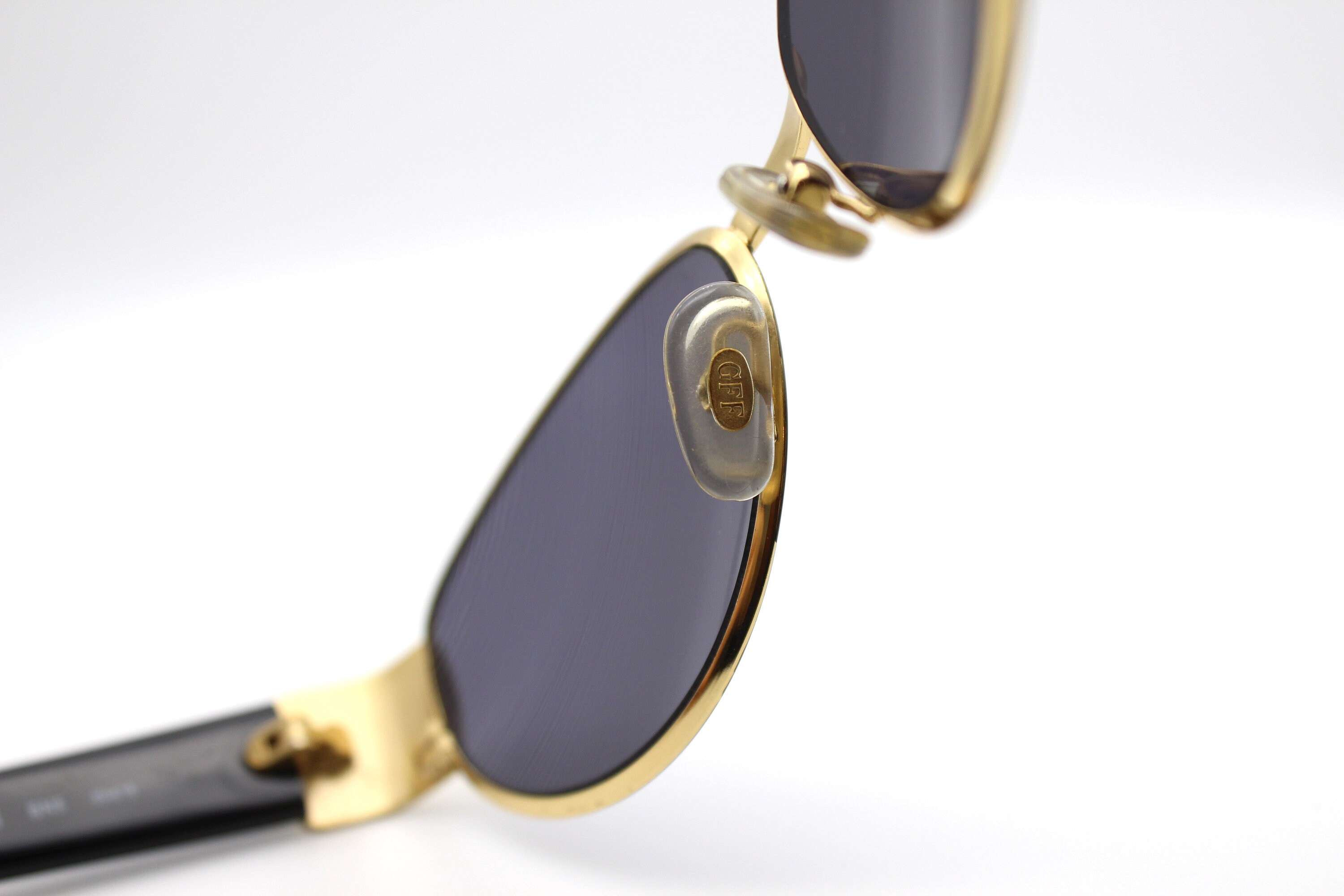Vintage Sunglasses Gianfranco Ferrè GFF 324 Strass Oval 