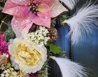 玄関用のピンクのクリスマスリース 屋外用リース シャビーシックな