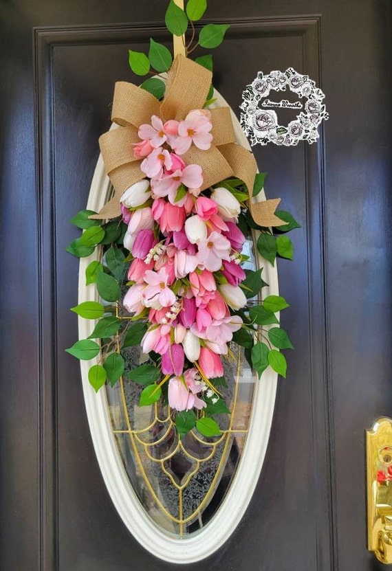 Frühlingskränze für Haustür Türkranz Hartriegelkranz Blütenkranz Tulpenkranz Rosakranz Sommerkränze Doppeltürkränze Osterkranz
