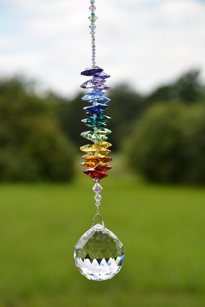 Sonnenfänger mit 'Rainbow-Kaskade' aus funkelnden Kristallen von Swarovski® Weihnachtsgeschenk Feng Shui Hochzeitsgeschenk Einzug Bild 3