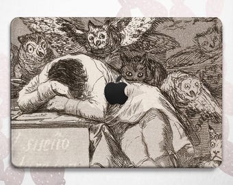 以下が含まれることがあります： 男性がフクロウや他の生き物に囲まれて眠っている白黒のイラスト。左下の隅に「El Sueño」という文字が見える。