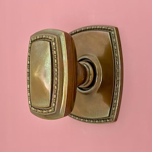 Bardzo duży mosiężny uchwyt do drzwi wejściowych z odzyskanego edwardiańskiego środka, atrapa uchwytu, antyczny, dekoracyjny