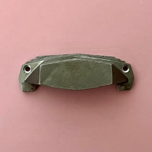 Cast Iron Art Deco Cup Handles Drawer Cupboard Door Pull Handles Kitchen Wardrobe Furniture