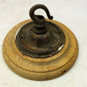 Messing Deckenhaken Lampe Kronleuchter Lichtwand Patras Holzhalterung hängende Kette antik alt