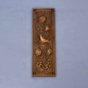 Antique brass finish finger door push plates arts crafts humming bird plate vintage (MORE AVAILABLE)