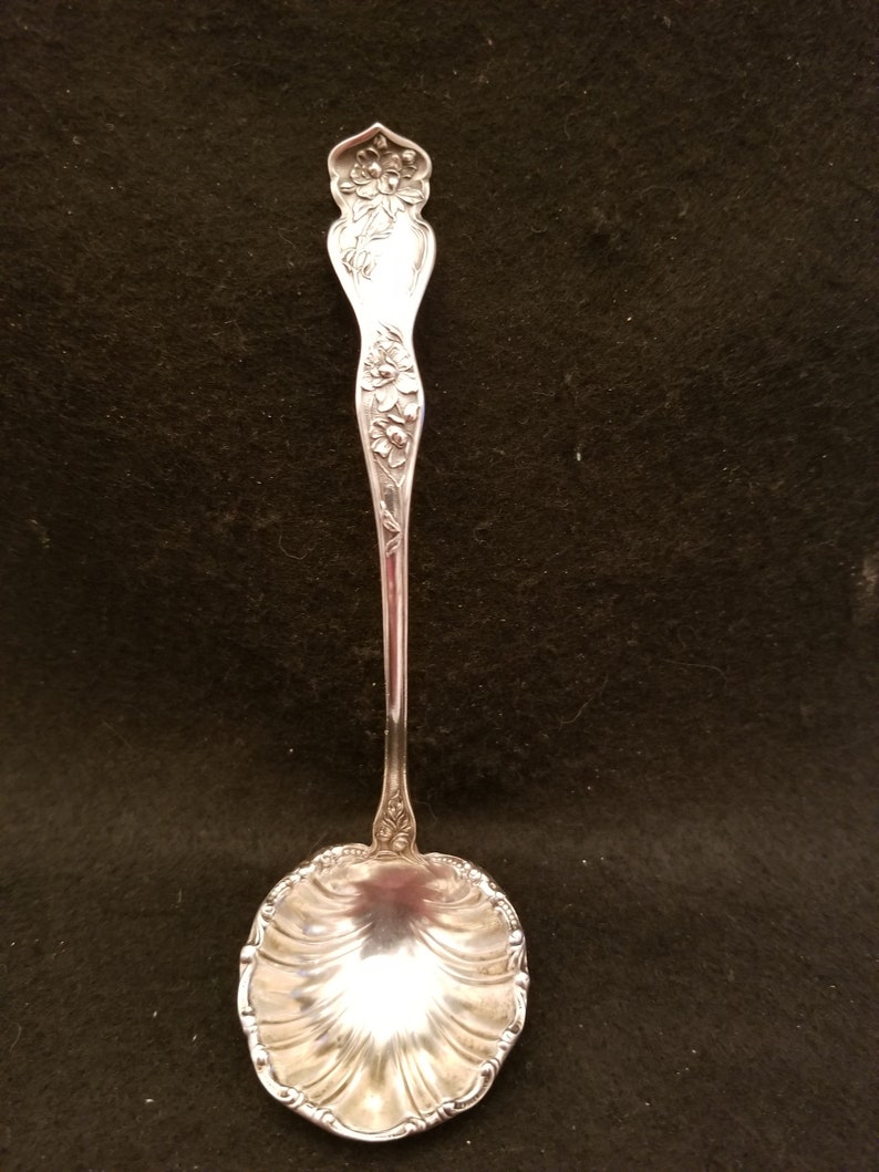 Sterling Silver Vintage Scalloped Ladle