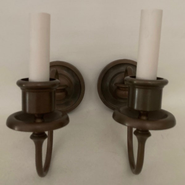 Par Sólido Bronced Latón Drop Loop Brazo Pared Sconce - Remains Iluminación