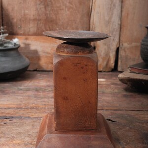 Vintage Architectural Wood Candle Holder with Block Pedestal Bild 2