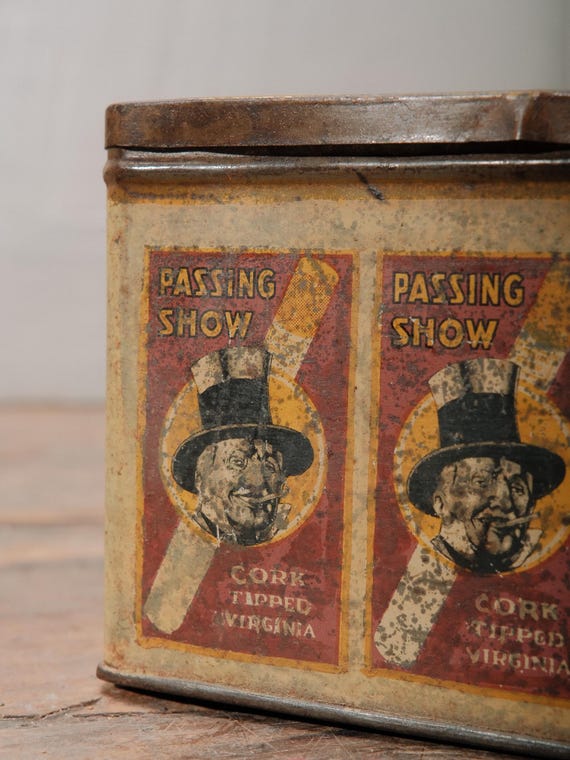 vintage tin cigarette box 1930's Vintage Metal Passing Show Cigarette Box