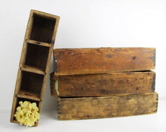 Chippy Shabby Chic 4 Slotted Wooden Container, Organizational Wooden Box