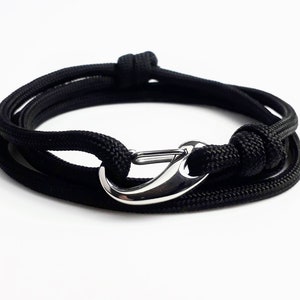 Schwarzes Kletterarmband, Edelstahlkarabiner, verstellbares Paracord-Armband, Unisex-Herrenarmband, sportlich-schicke Kollektion