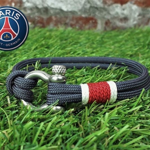 Porte clés ballon FOOT PSG Paris personnalisé avec le nom, un ruban et une  plaque gravée avec le slogan de votre équipe favorite. Cadeau parfait pour  Noël, anniversaire, fête (PSG) : 