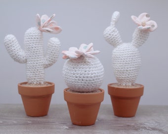 White Blanco Saguaro Crocheted Cactus With Fabric Flower / Working Space Decoration/Best Gift/Favor/ Home decoration