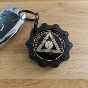 Display your AA Chip Keychain Crafted bicycle chain Alcoholics Anonymous NA CA Medallion Key Ring Gift Sobriety Birthday Anniversary Biker