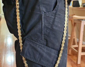 Catena da bicicletta dorata brillante, catena per portafoglio, catena per pantaloni resistente riciclata, accessorio di moda alternativa, stile queer punk grunge, catena da tasca di grande impatto